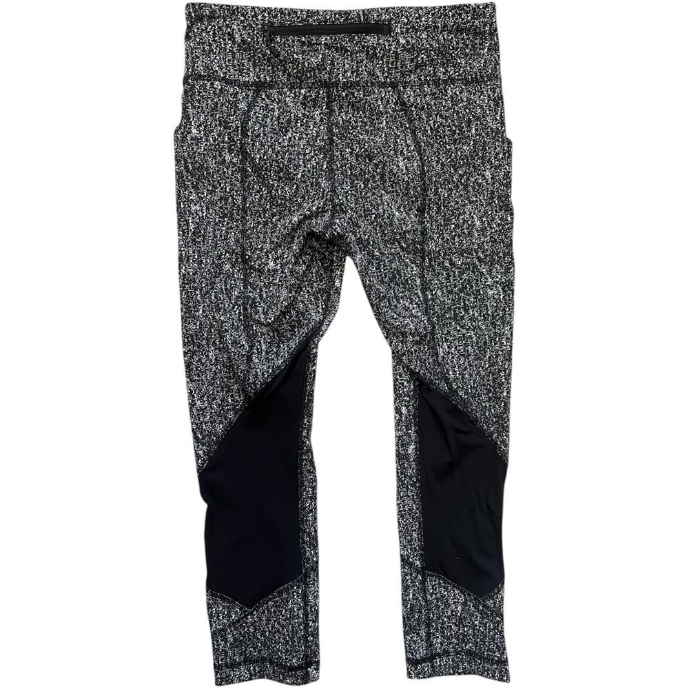 Lululemon Athletica Black Capri Leggings EUC 6 - Picture 3 of 6